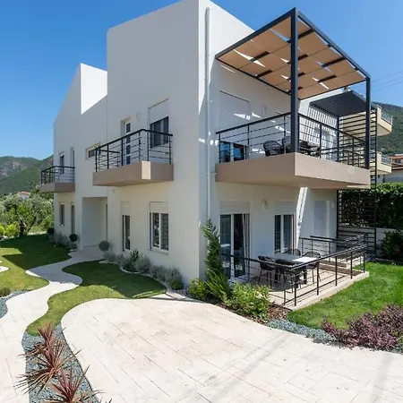 Two Olive Trees Apartment *