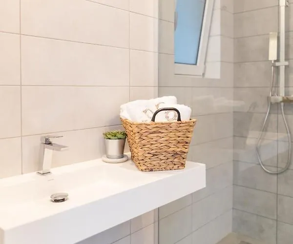 Two Olive Trees דירה פסאתופירגוס