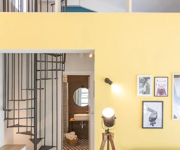 Two Olive Trees * פסאתופירגוס